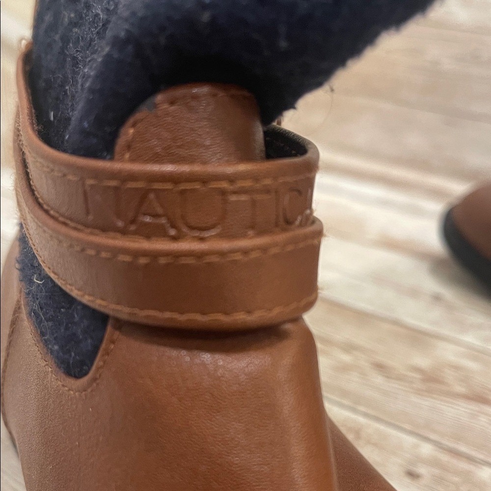 Nautica Kids Brown and Black Quilted Boots Preloved Size 2 Youth‎ - Picture 7 of 10